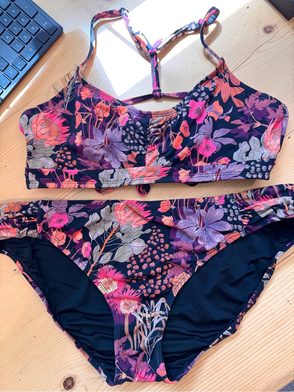 Title Nine 2 Piece Bikini Orange Floral Print Women XL and 36 C EUC